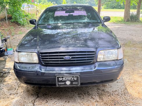 Used 1999 Ford Crown Victoria Police Interceptor RWD image 1