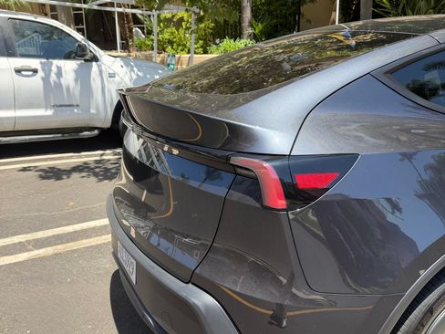 Used 2026 Tesla Model Y 2WD image 6