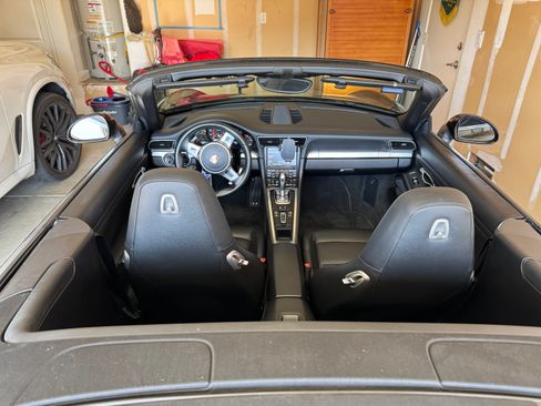 Used 2014 Porsche 911 Carrera image 9