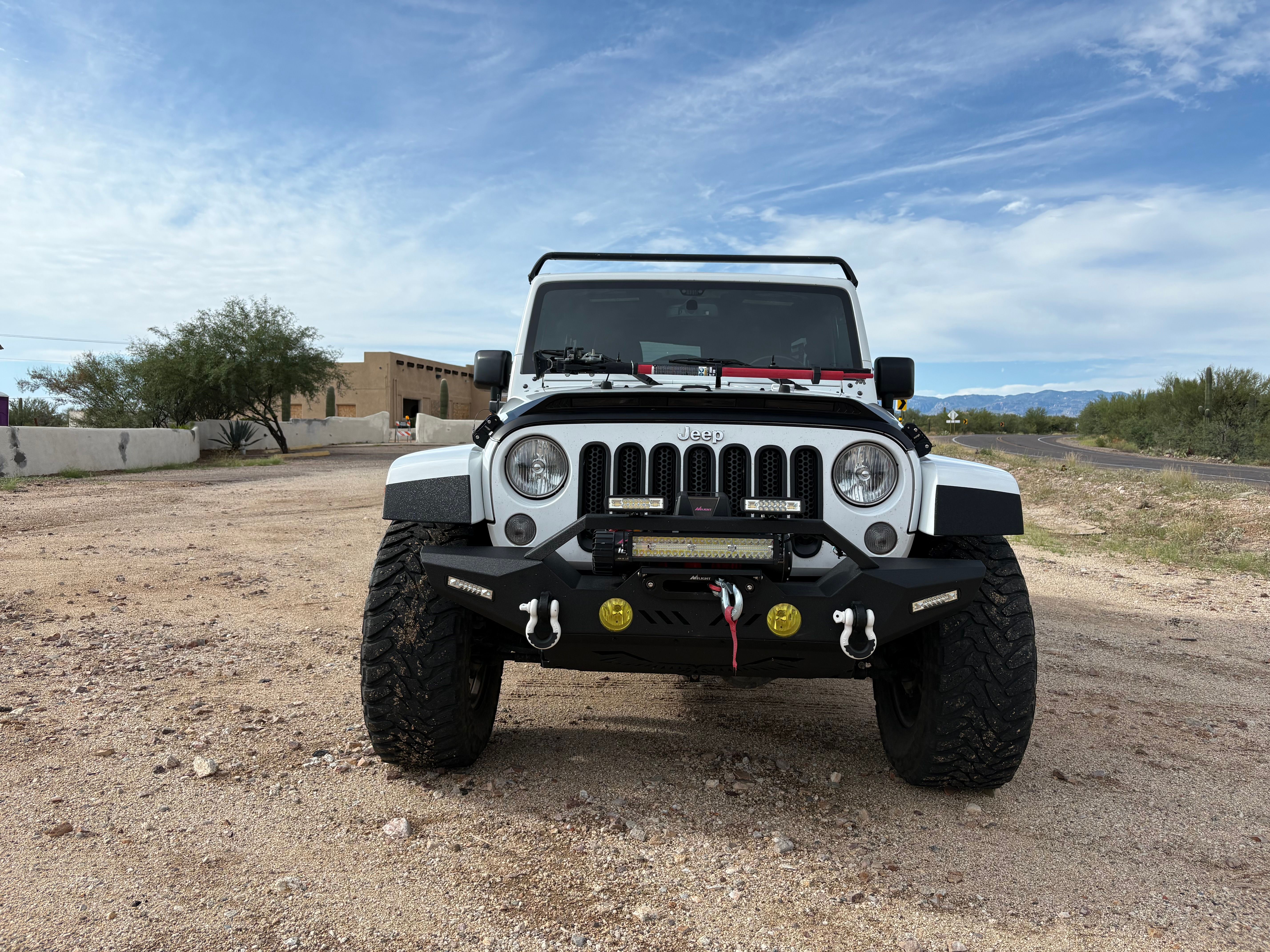 Used 2015 Jeep Wrangler Unlimited Rubicon w/ Connectivity Group AWD/4WD image 9