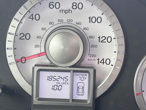 Used 2011 Honda Pilot EX-L image 8