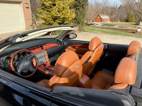 Used 2005 Lexus SC 430 Convertible image 10
