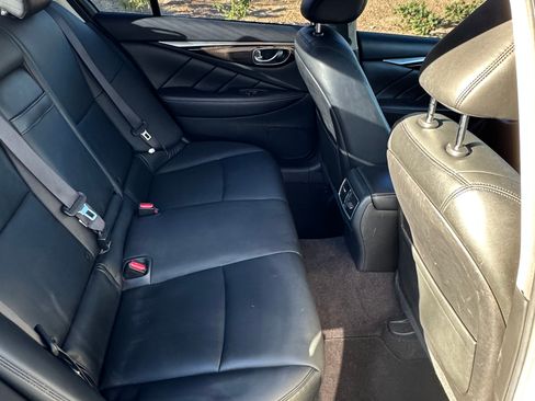 Used 2018 INFINITI Q50 Luxe w/ Essential Package (3.0T Luxe) image 14