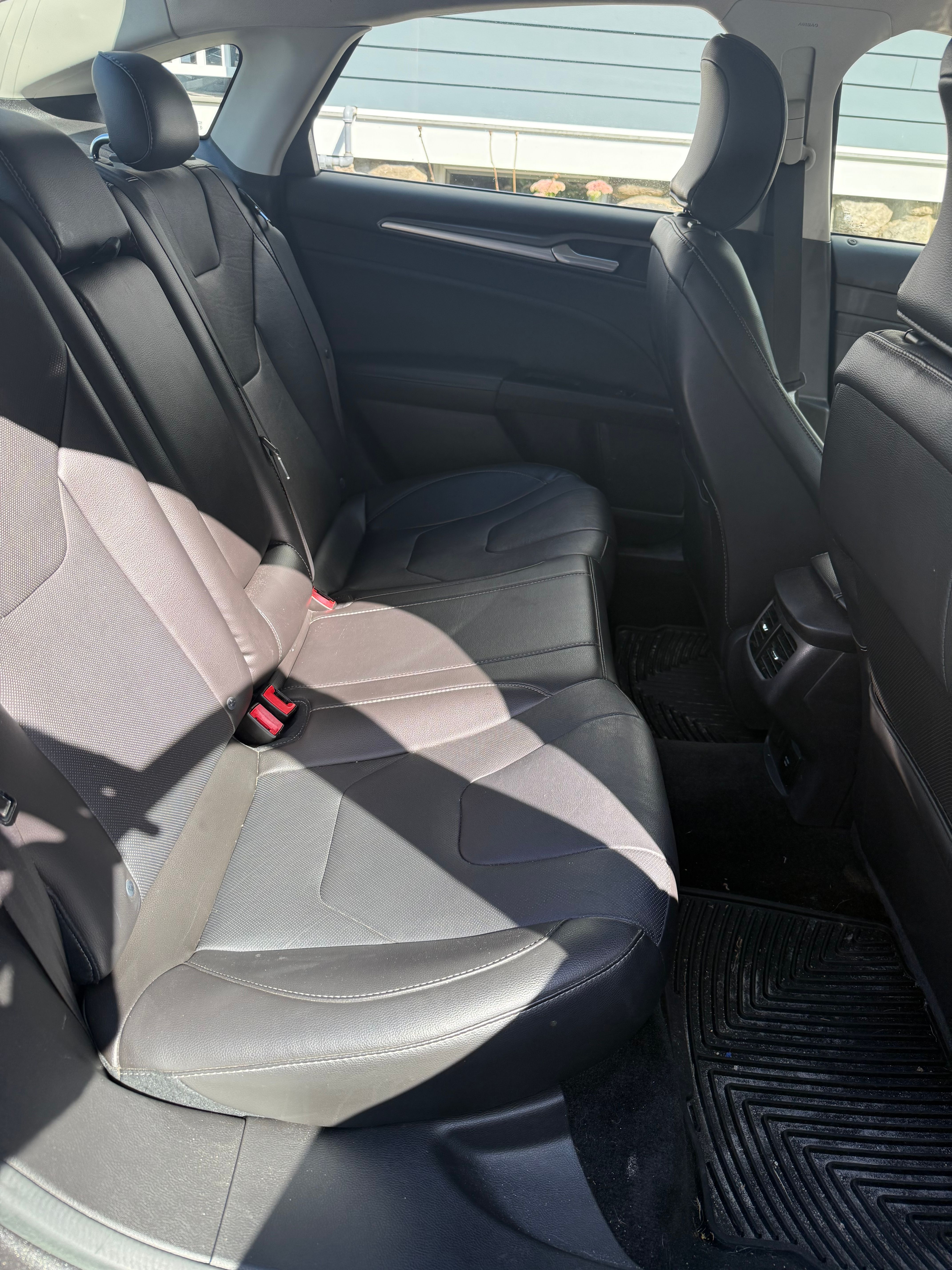 Used 2016 Ford Fusion Titanium AWD/4WD image 9
