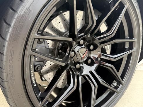 Used 2025 Chevrolet Corvette Z06 w/ Z07 Performance Package image 14