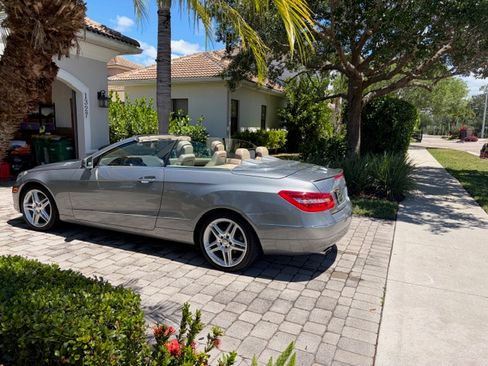 Used 2013 Mercedes-Benz E 350 Cabriolet image 2