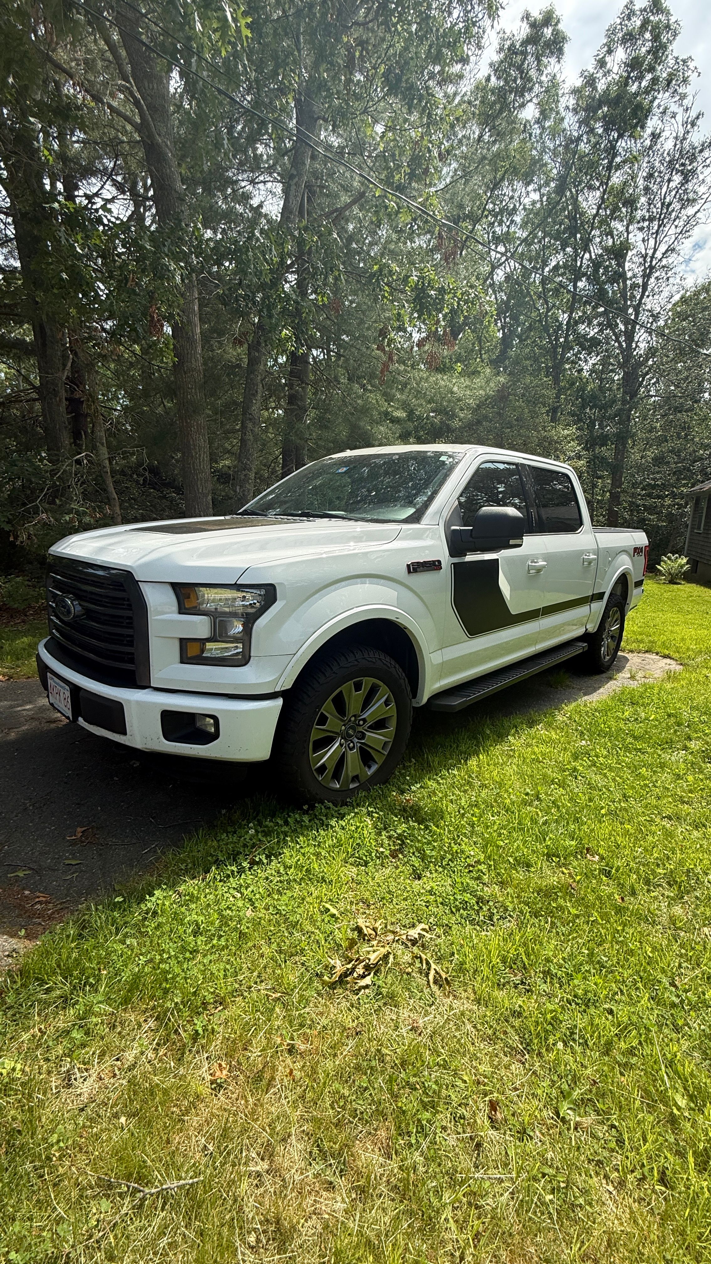 Used 2016 Ford F150 XLT w/ Equipment Group 302A Luxury AWD/4WD image 1