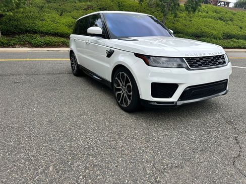 Used 2018 Land Rover Range Rover Sport Supercharged AWD/4WD image 2