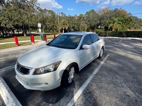 Used 2010 Honda Accord EX-L image 4