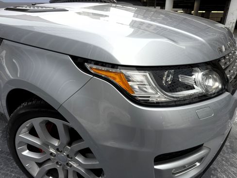 Used 2016 Land Rover Range Rover Sport Supercharged image 32