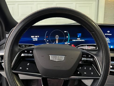 Used 2024 Cadillac Lyriq Sport RWD image 12