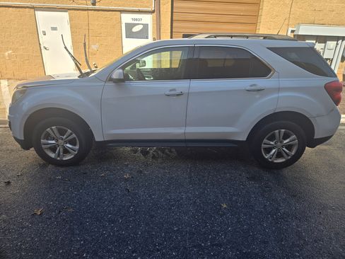 Used 2011 Chevrolet Equinox LT w/ Driver Convenience Package image 4