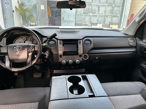 Used 2014 Toyota Tundra SR image 15