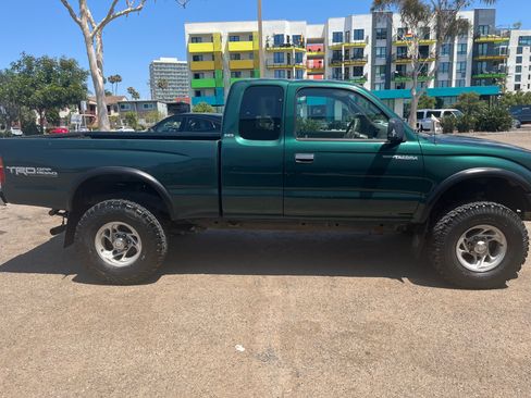 Used 2000 Toyota Tacoma PreRunner image 5