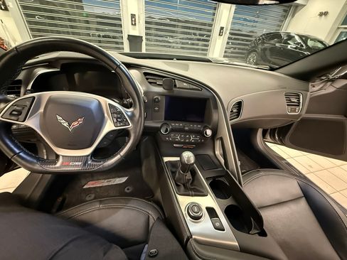 Used 2016 Chevrolet Corvette Z06 w/ 2LZ Preferred Equipment Group image 23