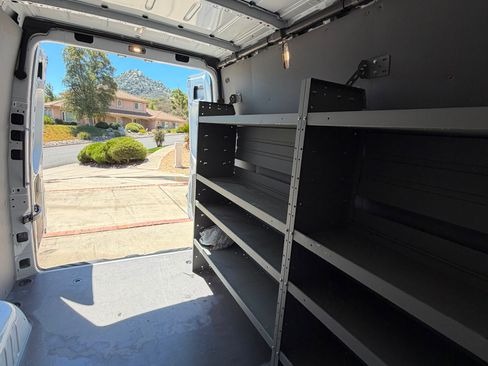 Used 2025 Mercedes-Benz Sprinter 2500 image 8