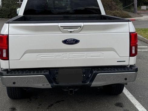 Used 2018 Ford F150 Lariat w/ Equipment Group 502A Luxury image 5