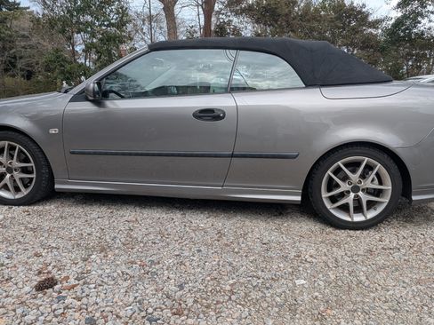 Used 2005 Saab 9-3 Aero image 16