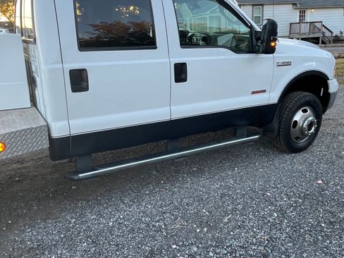 Used 2006 Ford F350 Lariat image 15