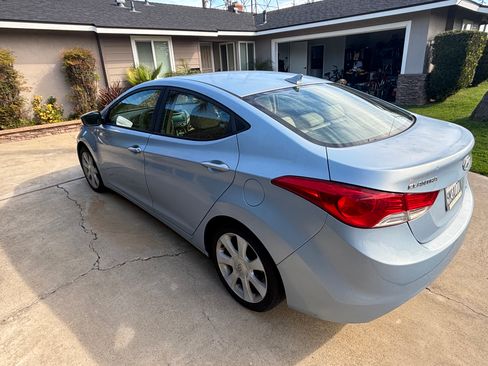 Used 2013 Hyundai Elantra Limited w/ Technology Pkg image 4
