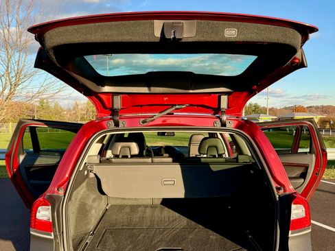 Used 2014 Volvo XC70 3.2 Platinum image 11