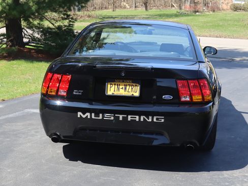 Used 1999 Ford Mustang Cobra image 10