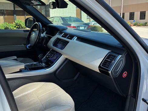 Used 2015 Land Rover Range Rover Sport Autobiography AWD/4WD image 4
