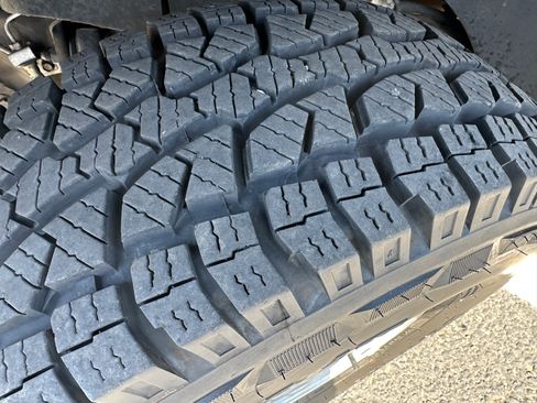 Used 1998 Chevrolet S10 Pickup LS w/ Preferred Equipment Group AWD/4WD image 18