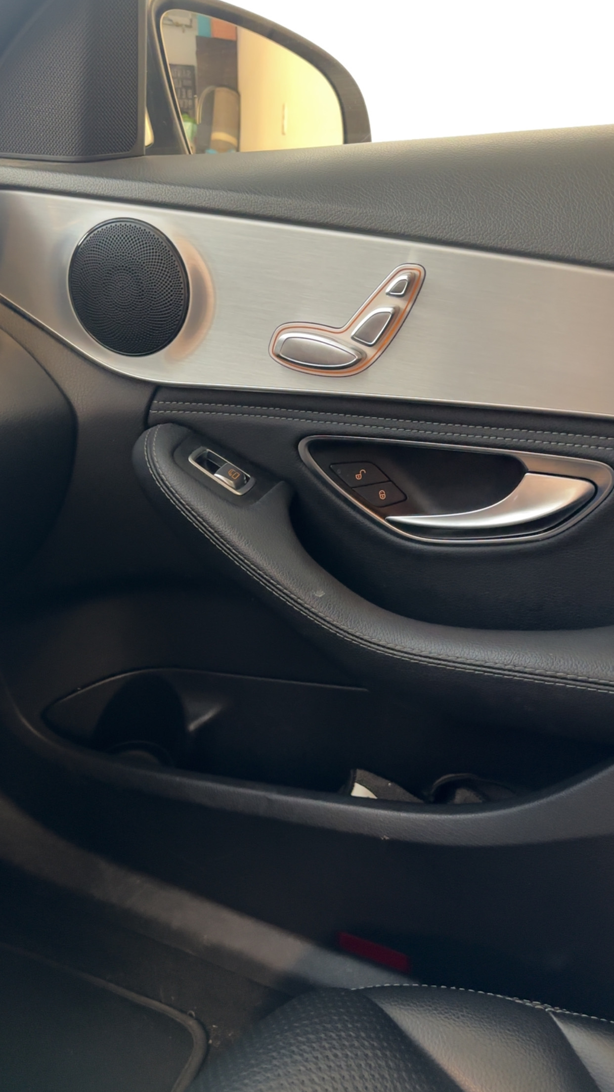 Used 2016 Mercedes-Benz C 300 Sedan image 24