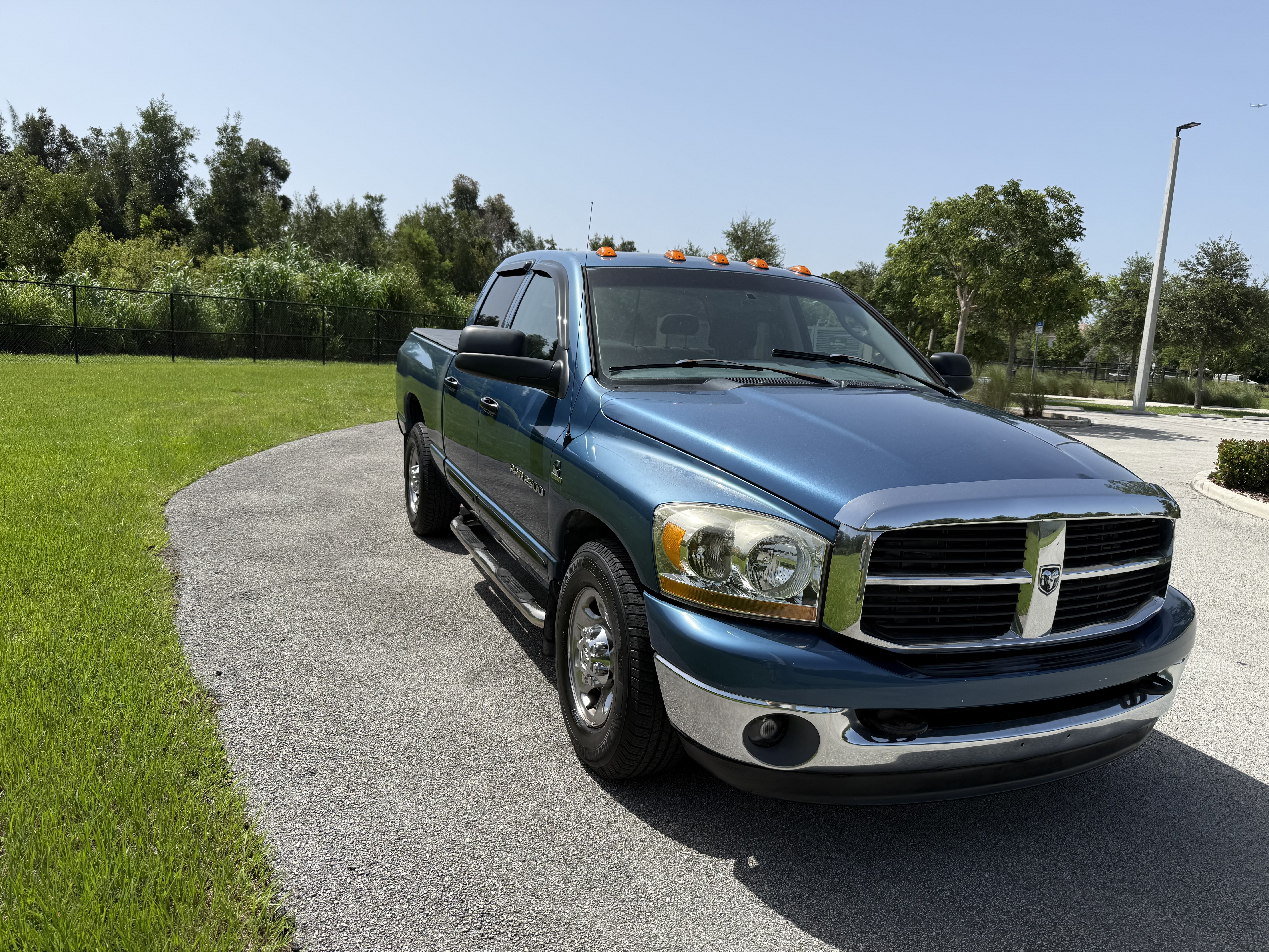 Used 2006 Dodge Ram 2500 Truck SLT w/ Light Group RWD image 1