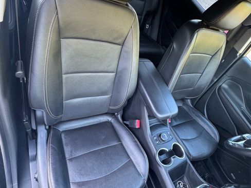 Used 2020 GMC Terrain SLT w/ Preferred Package AWD/4WD image 6