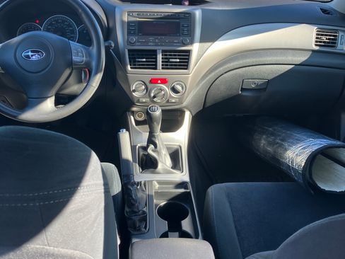 Used 2010 Subaru Impreza 2.5i Premium image 5