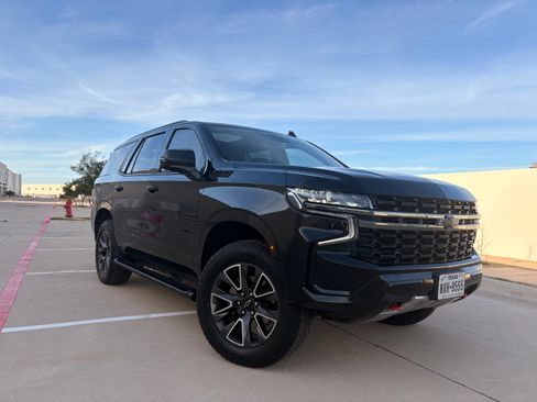 Used 2021 Chevrolet Tahoe Z71 w/ Z71 Signature Package image 2