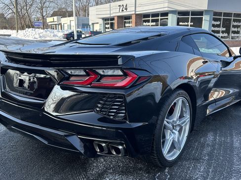 Used 2023 Chevrolet Corvette Stingray Coupe w/ 1LT image 8