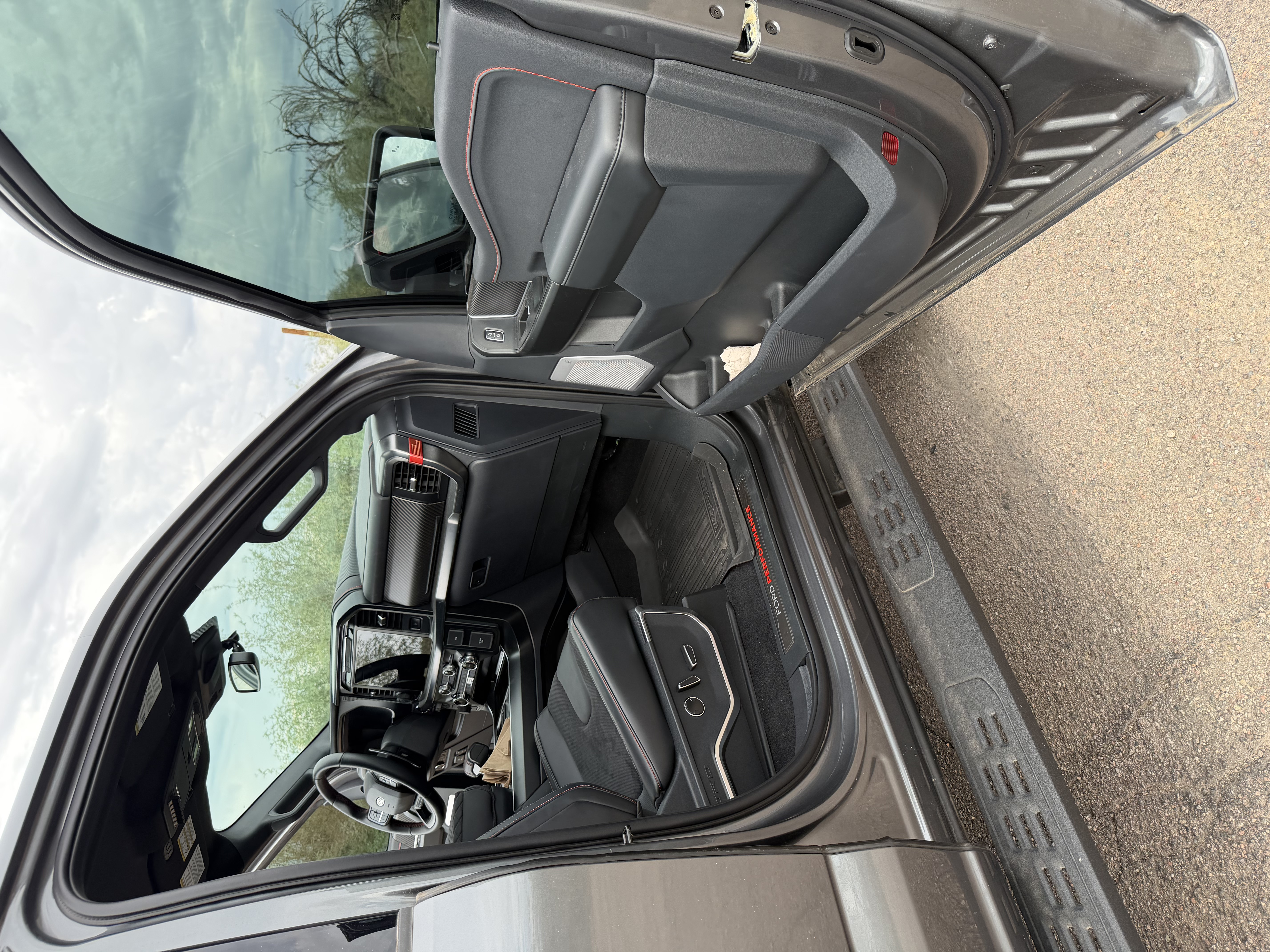 Used 2025 Ford F150 Raptor AWD/4WD image 12