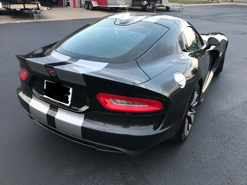 Used 2017 Dodge Viper GTC w/ Ceramic Blue Interior Package image 8