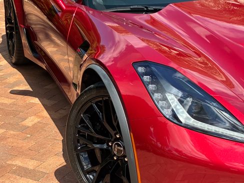 Used 2015 Chevrolet Corvette Z06 w/ 2LZ Preferred Equipment Group RWD image 6