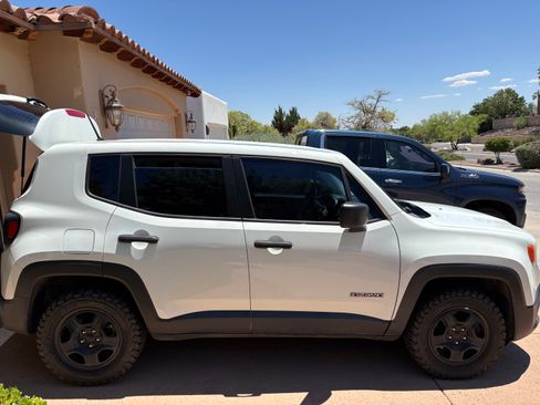 Used 2016 Jeep Renegade Sport w/ Power & Air Group AWD/4WD image 6