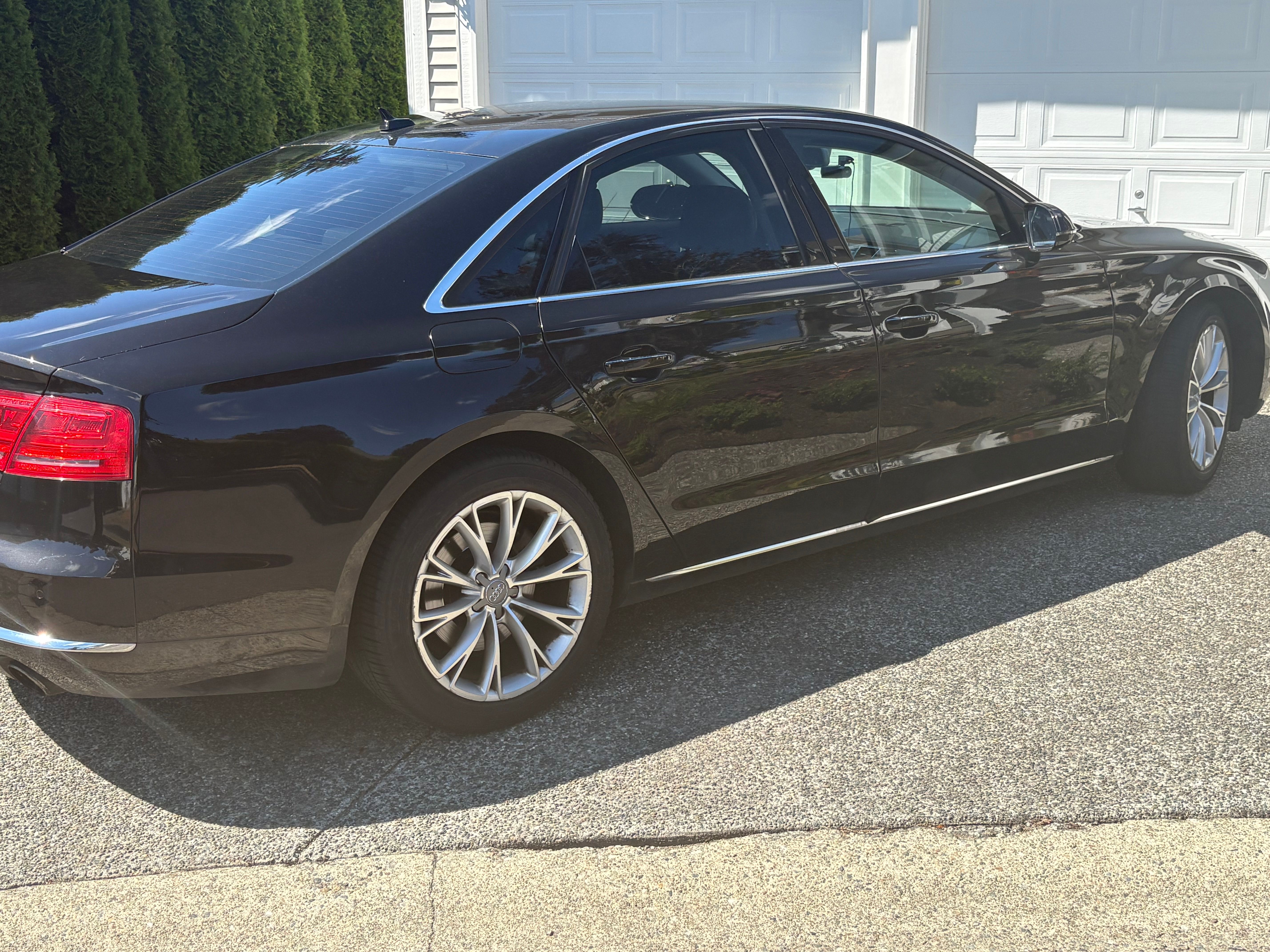 Used 2013 Audi A8 3.0T AWD/4WD image 1