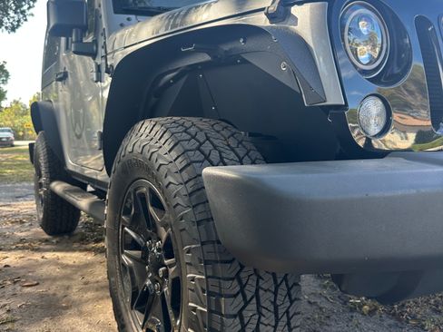 Used 2015 Jeep Wrangler Sport image 9