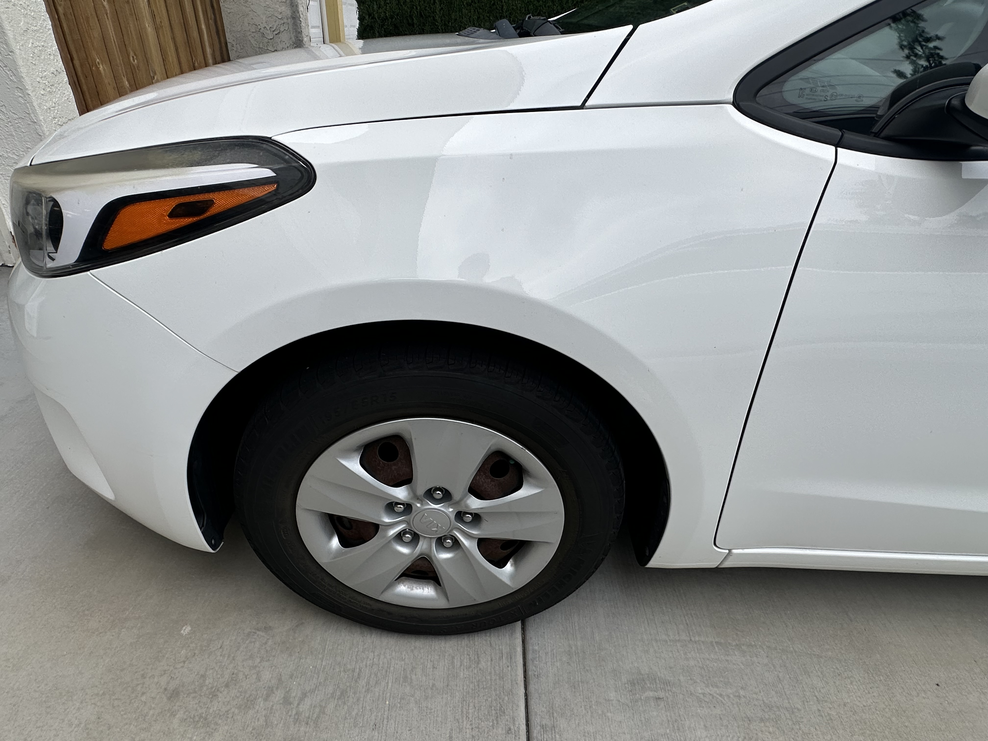 Used 2017 Kia Forte LX FWD image 9