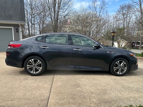 Used 2019 Kia Optima LX w/ LX Premium Package image 8