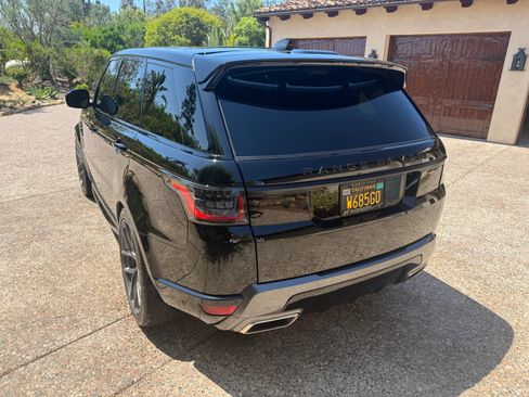 Used 2019 Land Rover Range Rover Sport HSE AWD/4WD image 11