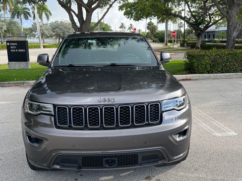 Used 2021 Jeep Grand Cherokee Limited w/ Quick Order Package 28K 80th RWD image 2