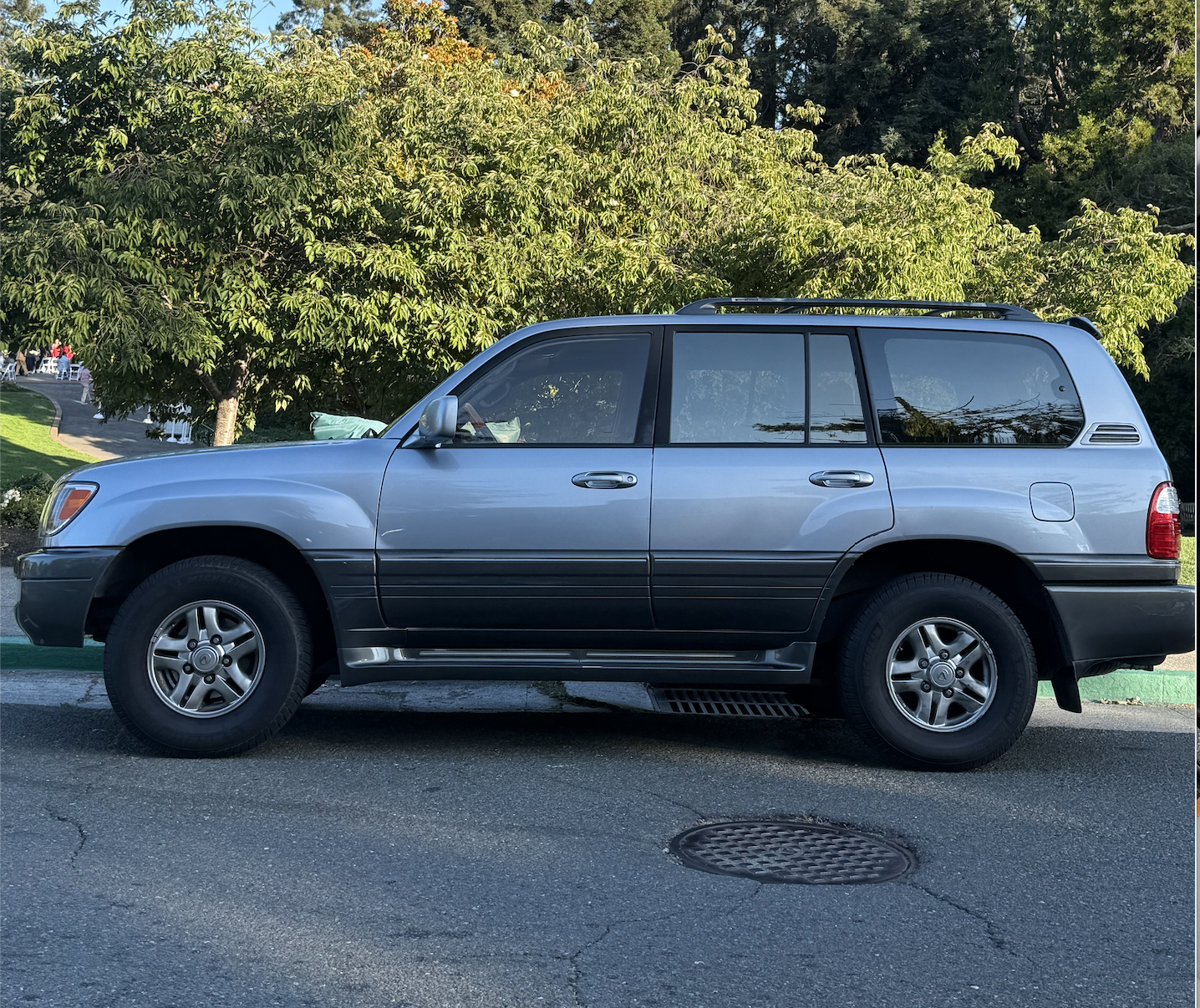 Used 2002 Lexus LX 470 4WD image 1