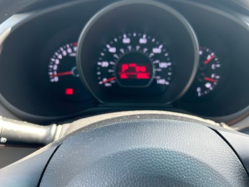 Used 2019 Kia Soul + image 10