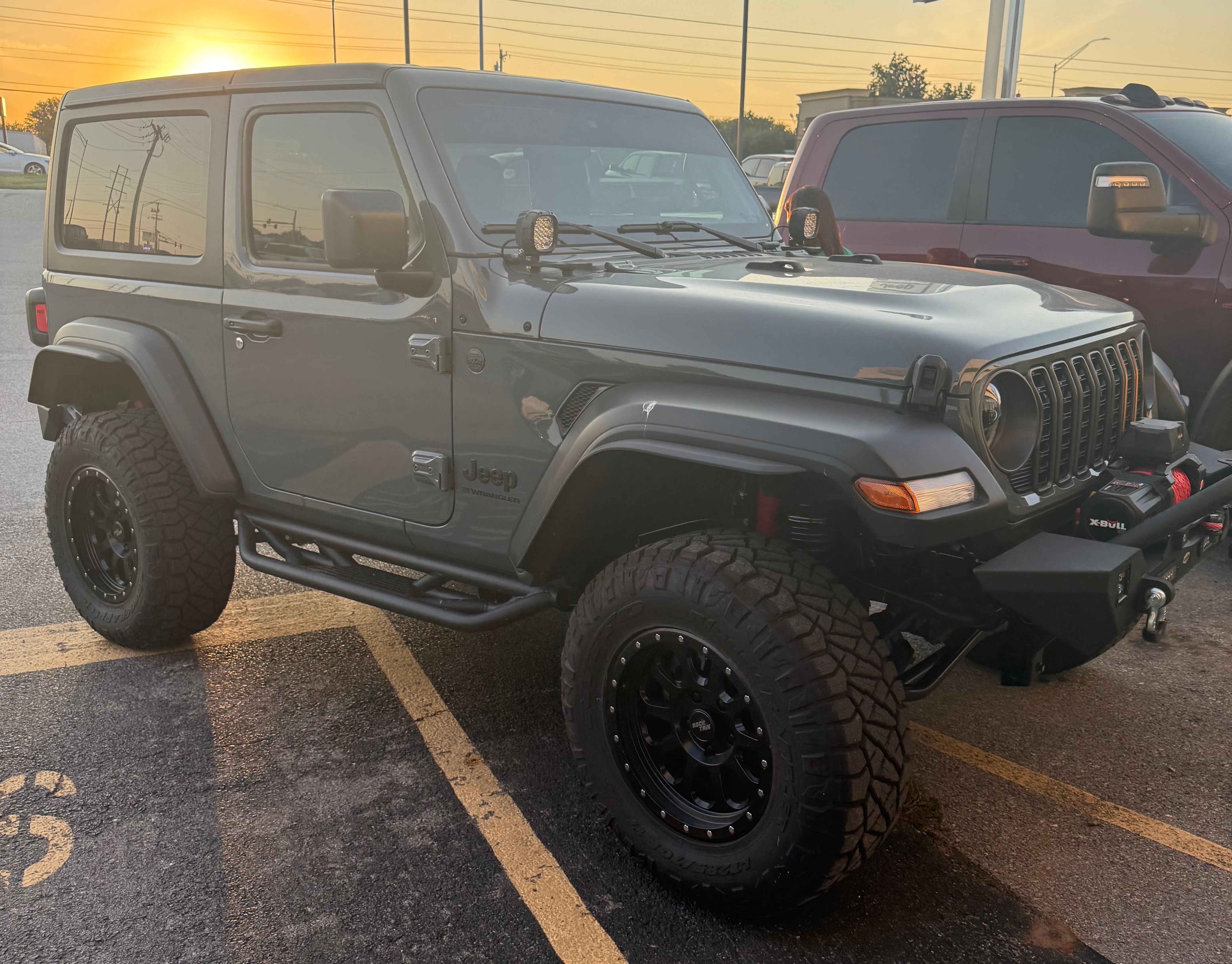 Used 2024 Jeep Wrangler Sport AWD/4WD image 4