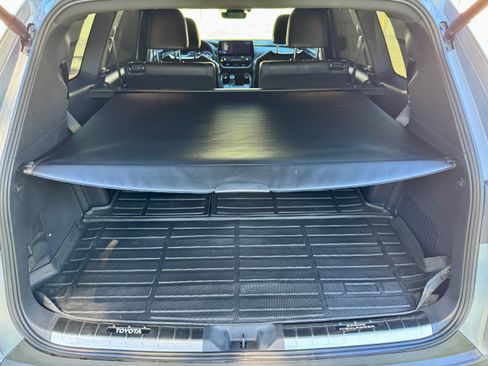 Used 2025 Toyota Grand Highlander AWD Hybrid image 30