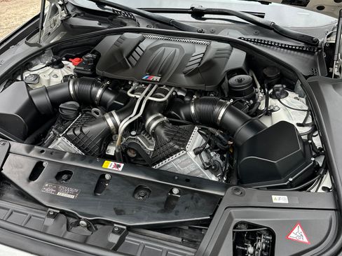 Used 2013 BMW M5 image 23