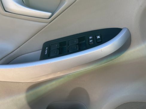 Used 2010 Toyota Prius Five image 10